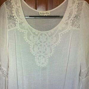 Indigo Rose white lace crochet blouse. Bohemian peasant style. Women’s Medium.